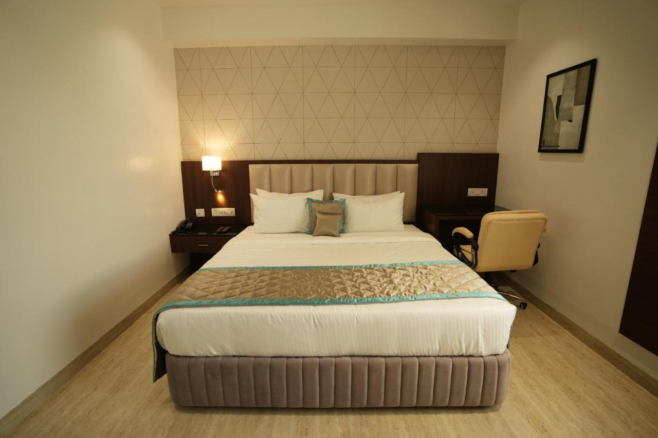Sri Ambal Grand Hotel Virudunagar Eksteriør billede