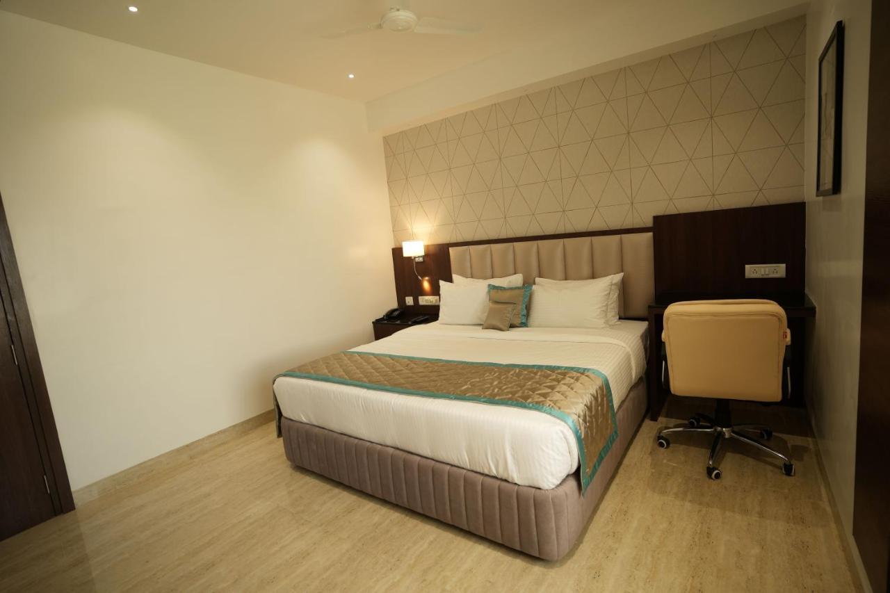Sri Ambal Grand Hotel Virudunagar Eksteriør billede